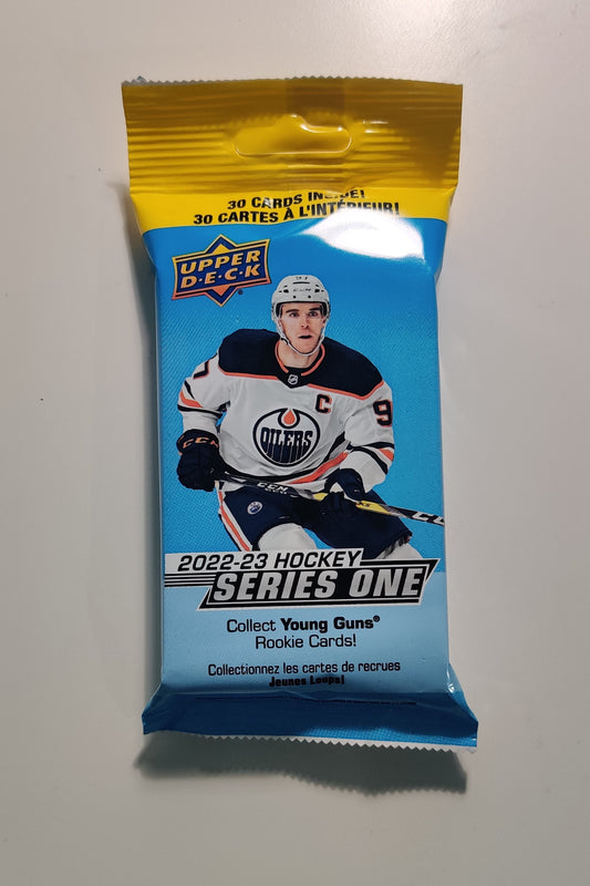 NHL 2022/23 Upper Deck Hockey Cards (30 pack)